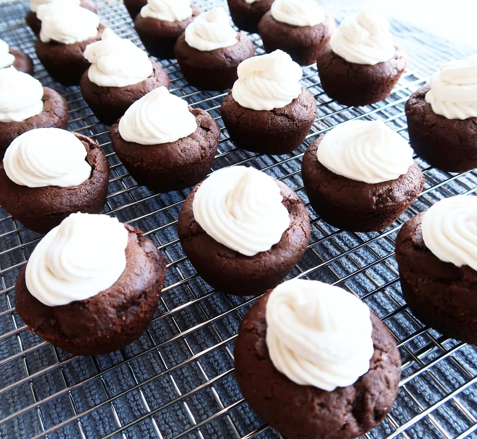 Chocolate cookie cups filled with cream.
