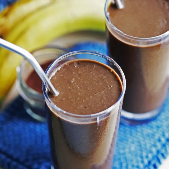 Healthy Chocolate Banana Smoothie