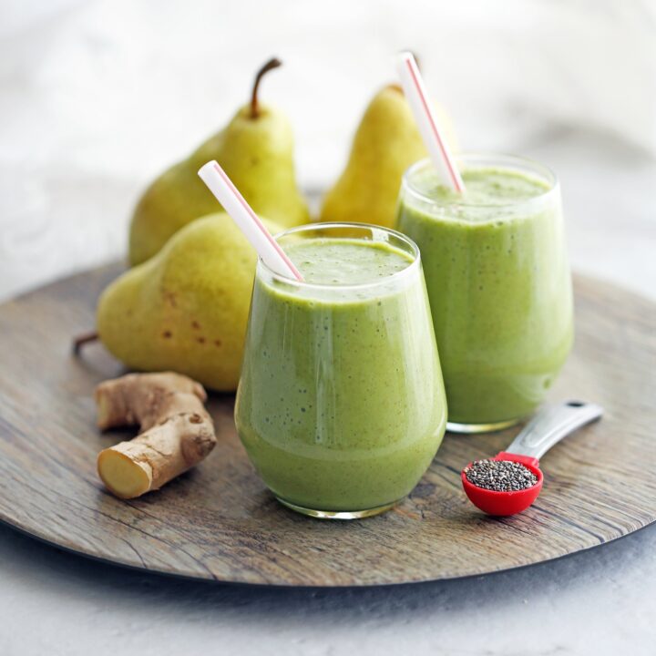 Healthy Pear Ginger Chia Smoothie