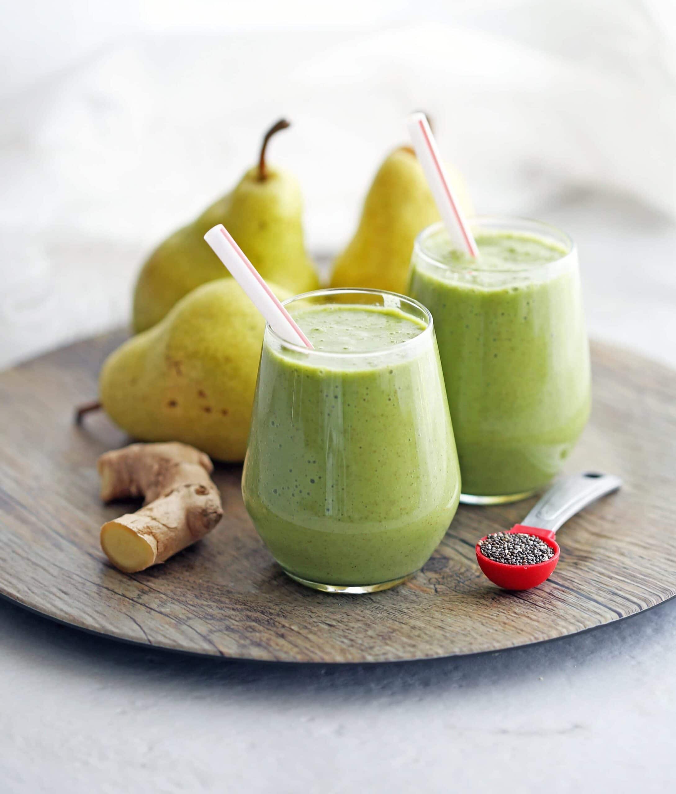 Healthy Pear Ginger Chia Smoothie