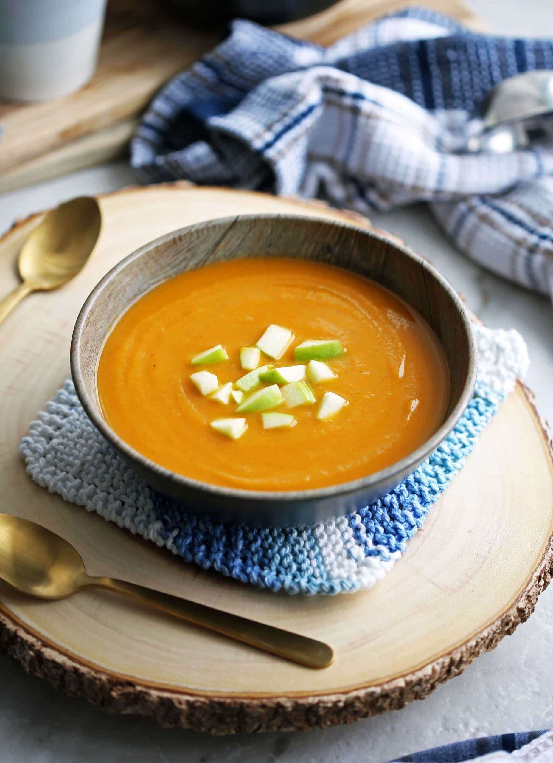 Instant Pot Butternut Squash Apple Ginger Soup