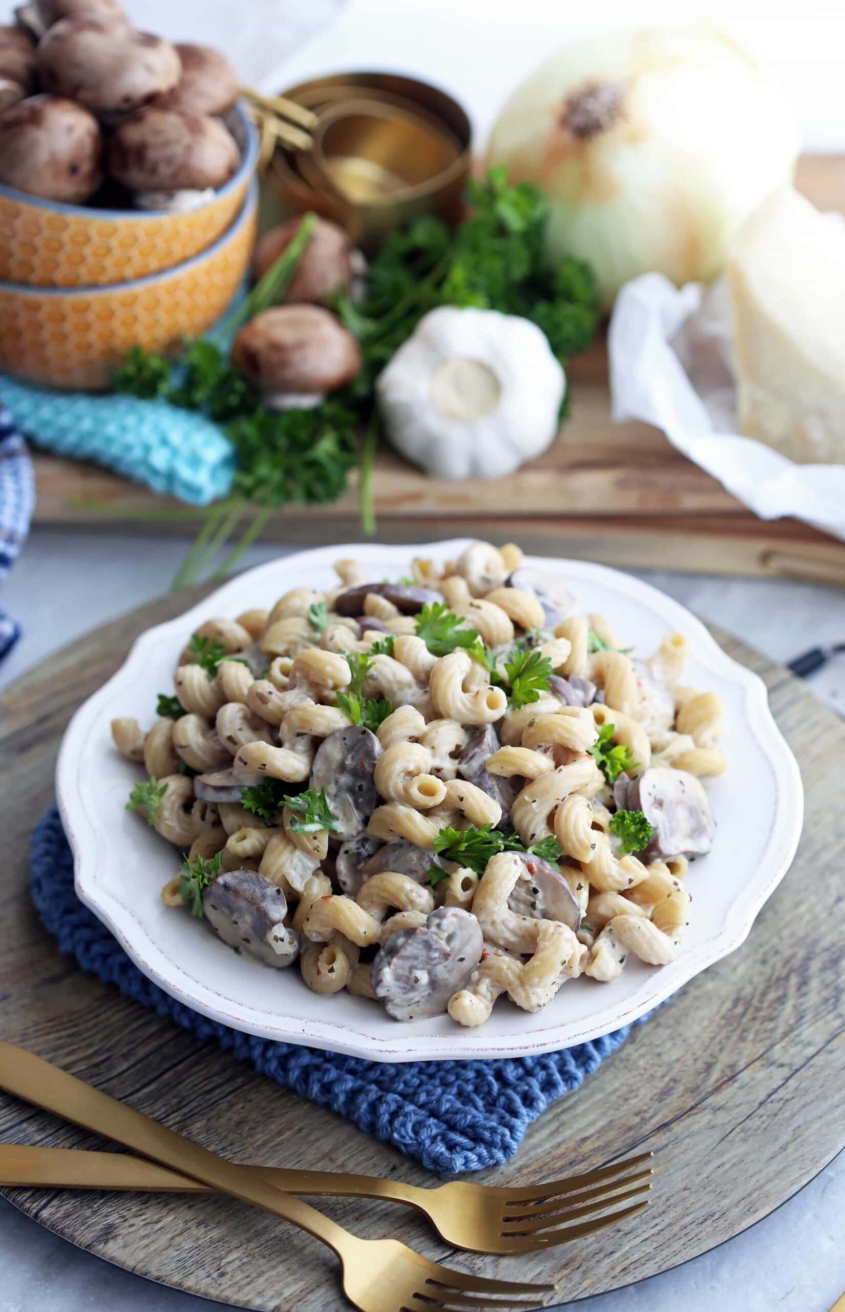 Instant Pot Mushroom Pasta with Creamy Cheese Sauce