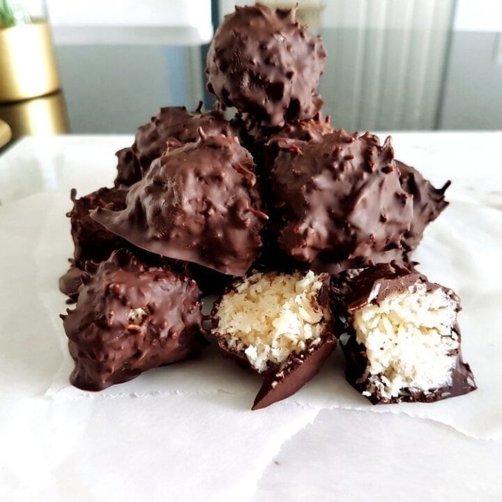 No-Bake Dark Chocolate Coconut Balls
