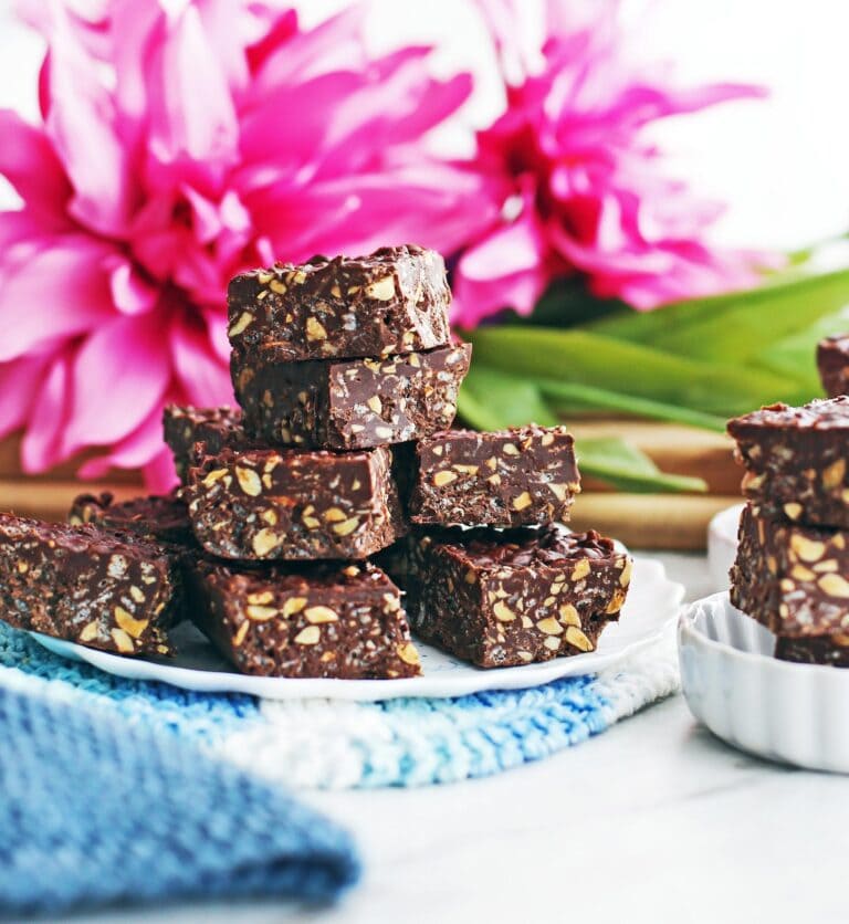 No-Bake Peanut Butter Chocolate Crunch Bars