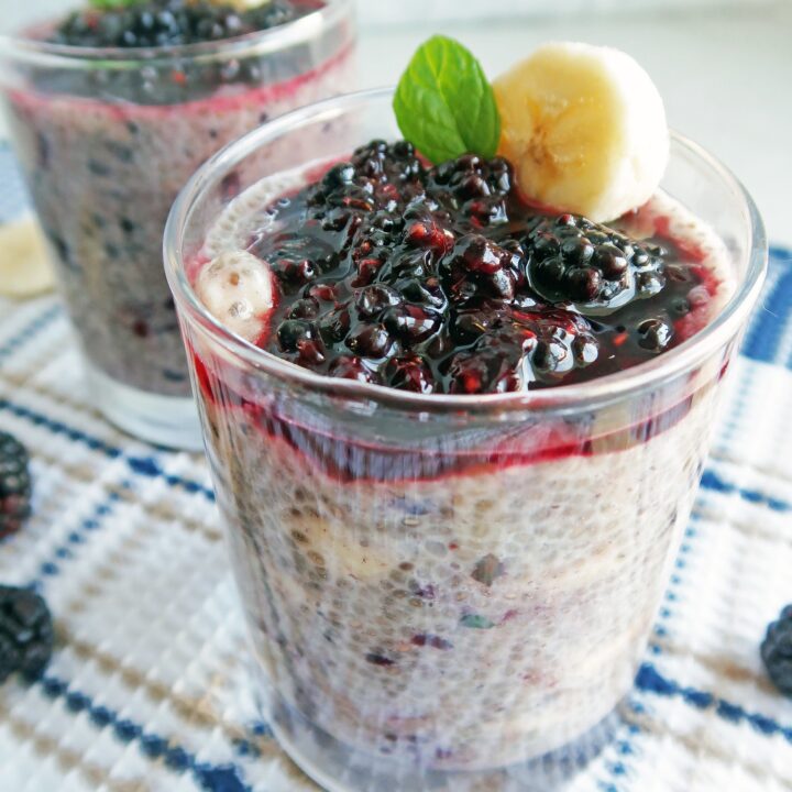 Overnight Chia Seed Pudding with Blackberries and Bananas