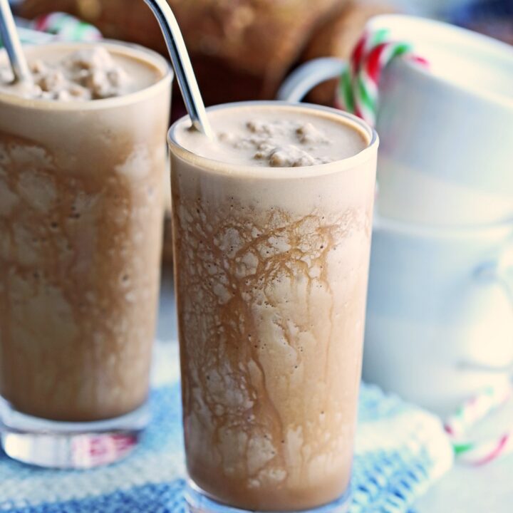 3-Ingredient Peppermint Mocha Frappe