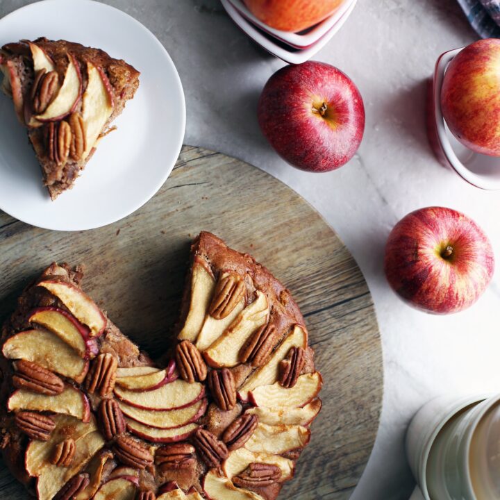 Rustic Apple Cinnamon Pecan Cake