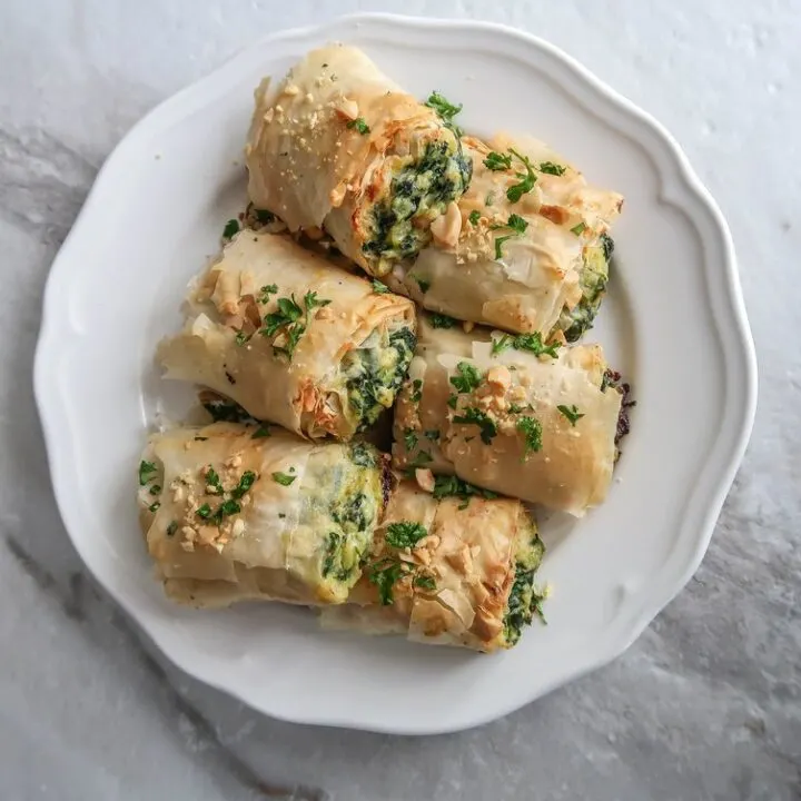 Spinach and Ricotta Spanakopita Rolls