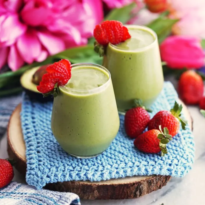 Strawberry Avocado Green Smoothie