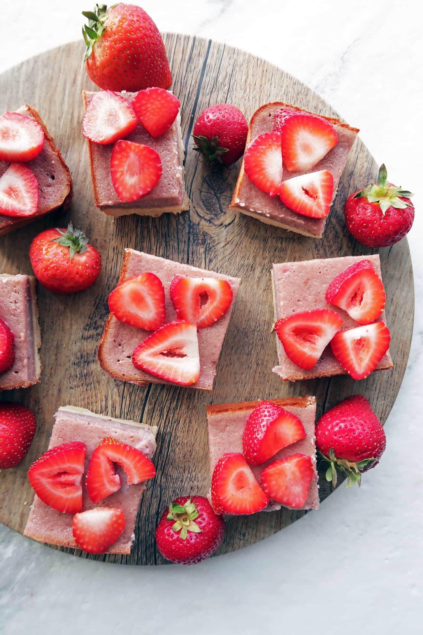 Easy Strawberry Shortbread Bars